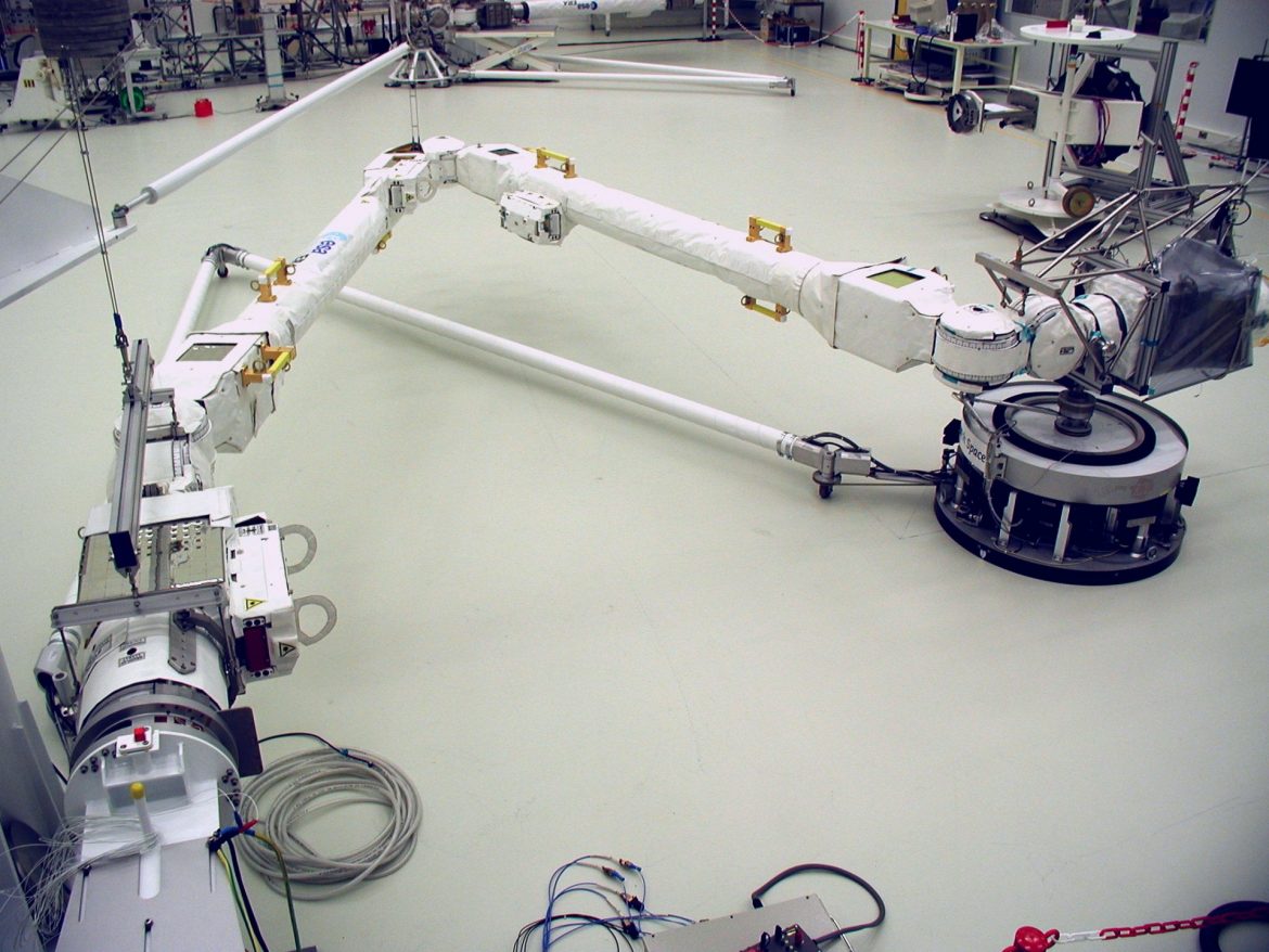Airbus-built European Robotic Arm ready for Space Airbus-built European Robotic Arm ready for Space