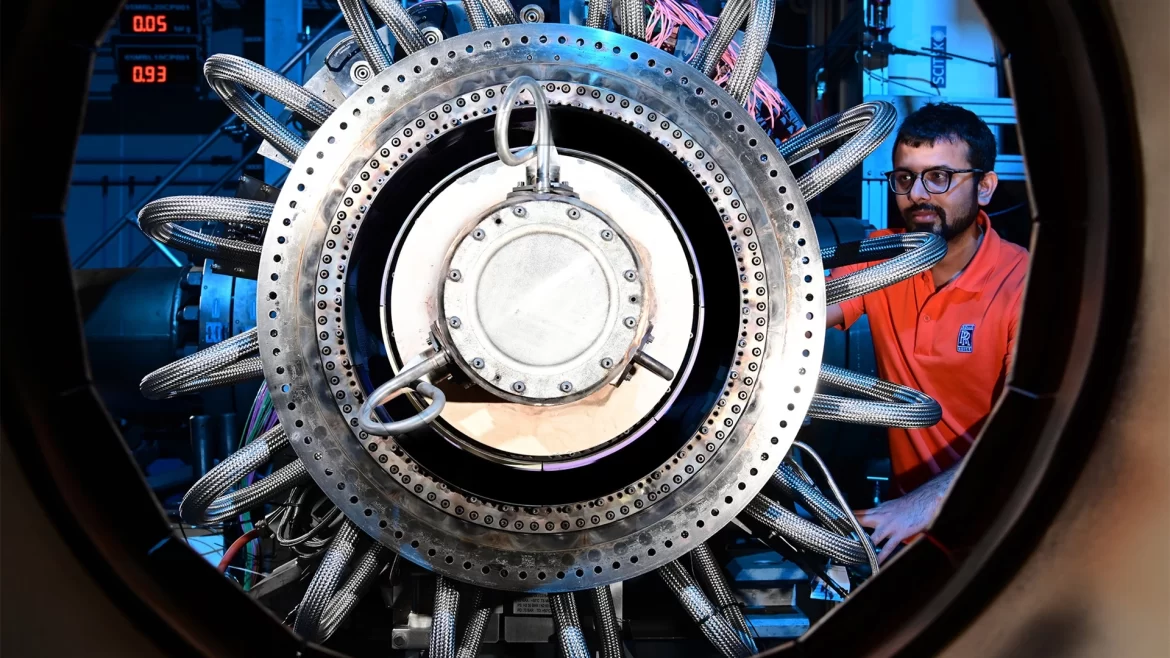 Rolls-Royce, easyJet achieve industry first in hydrogen combustion engine research