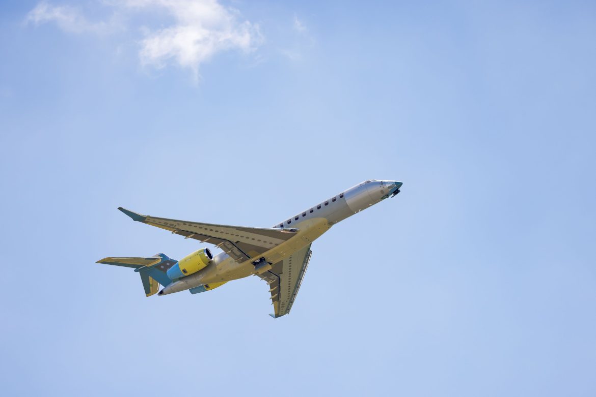 First Production Aircraft of World’s Fastest Business Jet, the Bombardier Global 8000, Completes Flawless Inaugural Flight