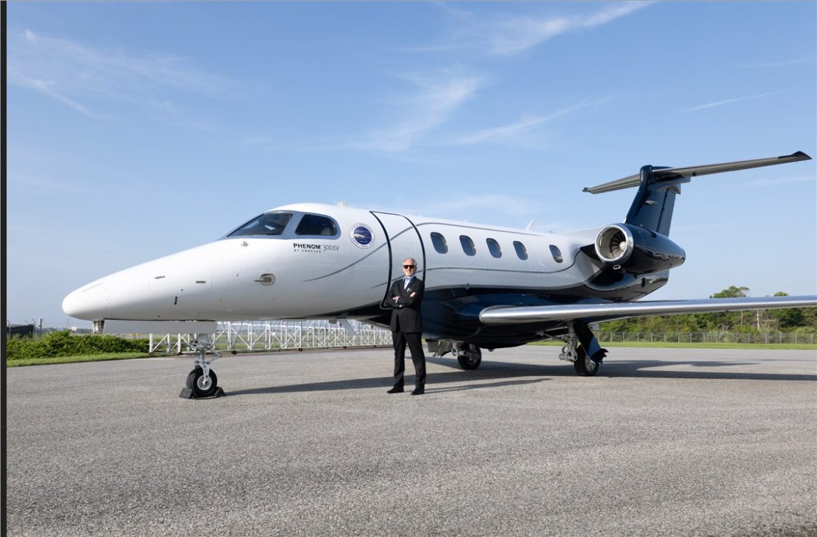 Embraer, Phenom 300EV, triple certification, Garmin Emergency Autoland, light jet, Michael Amalfitano, ANAC, FAA, EASA,